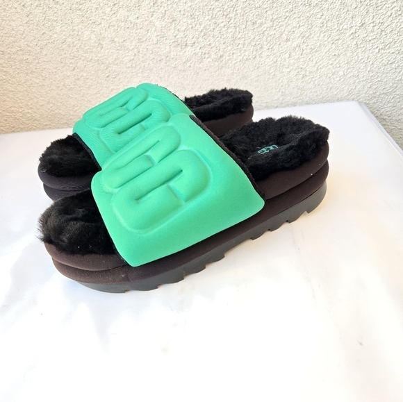 UGG Shoes - UGG Maxi Graphic Platform Slide Sandals  Black/Emerald Green Size 7